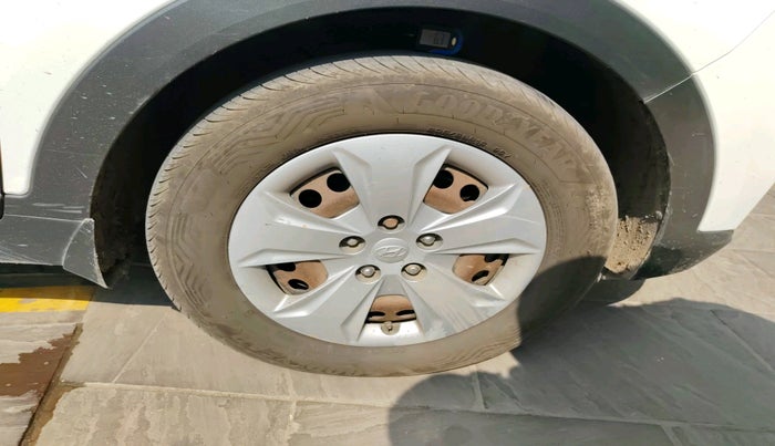 2020 Hyundai Creta E PLUS 1.4 DIESEL, Diesel, Manual, 2,29,904 km, tyre