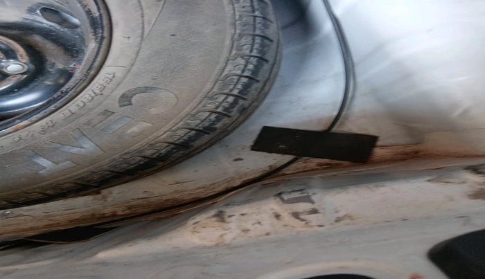 2018 Renault Kwid RXT 1.0 (O), Petrol, Manual, 1,28,545 km, tyre