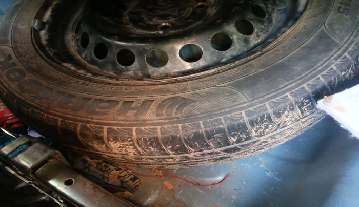 2018 Hyundai Grand i10 MAGNA AT 1.2 KAPPA VTVT, Petrol, Automatic, 34,077 km, tyre