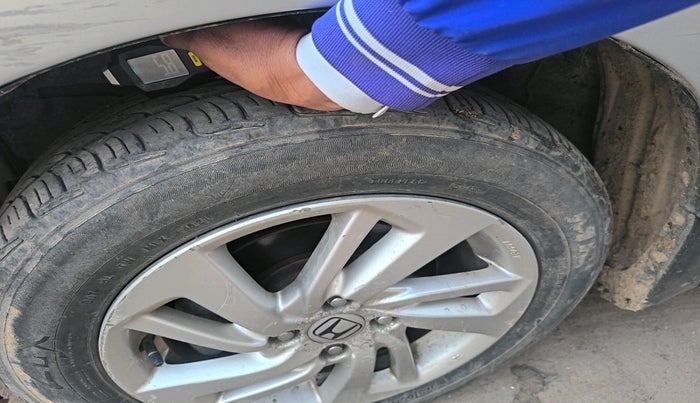 2016 Honda Jazz 1.5L I-DTEC VX, Diesel, Manual, 1,53,267 km, tyre