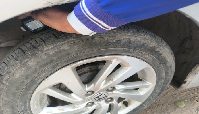 2016 Honda Jazz 1.5L I-DTEC VX, Diesel, Manual, 1,53,267 km, tyre