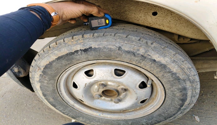 2011 Maruti Eeco 5 STR WITH A/C+HTR, CNG, Manual, 1,68,131 km, tyre