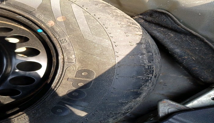 2019 Maruti Dzire VDI, Diesel, Manual, 90,393 km, tyre