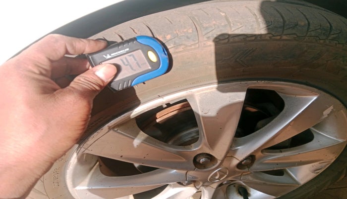 2012 Hyundai Verna FLUIDIC 1.6 CRDI EX, Diesel, Manual, 99,567 km, tyre