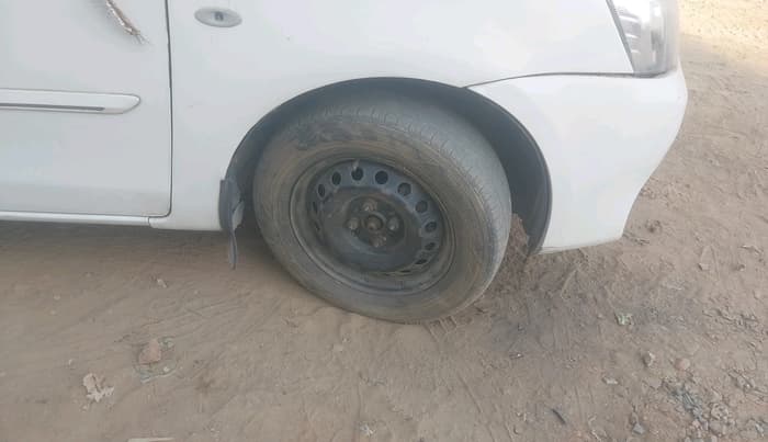 2011 Toyota Etios VD, Diesel, Manual, 65,132 km, tyre