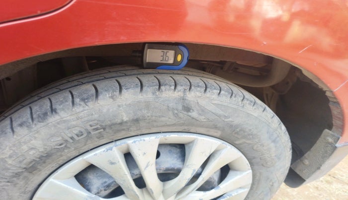 2012 Maruti Alto 800 LXI, Petrol, Manual, 99,888 km, tyre