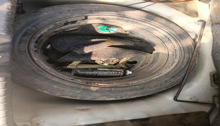 2015 Hyundai Elite i20 ASTA 1.4 CRDI, Diesel, Manual, 1,09,710 km, tyre