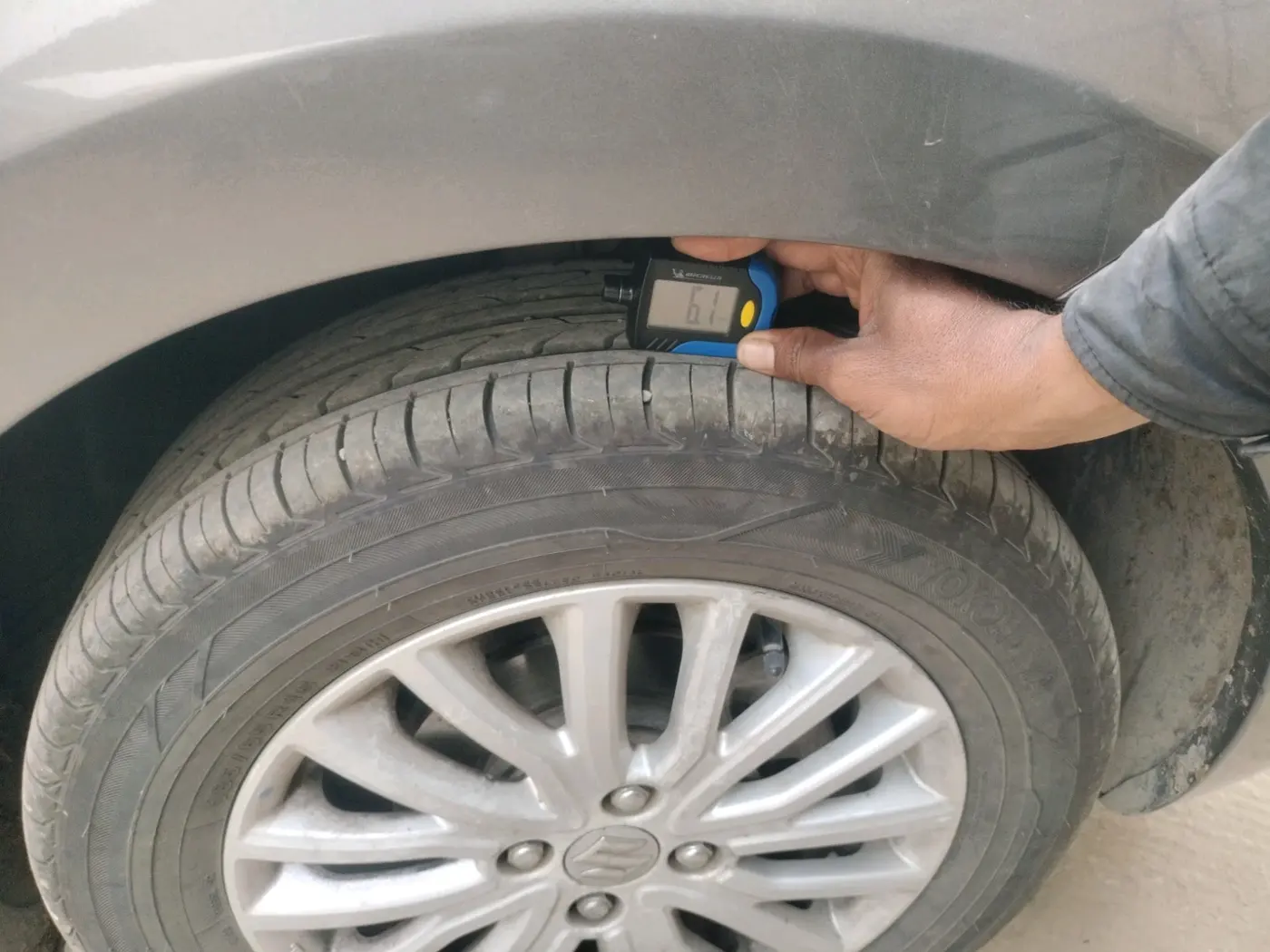 2021 Maruti Dzire ZXI, Petrol, Manual, 70,550 km, tyre