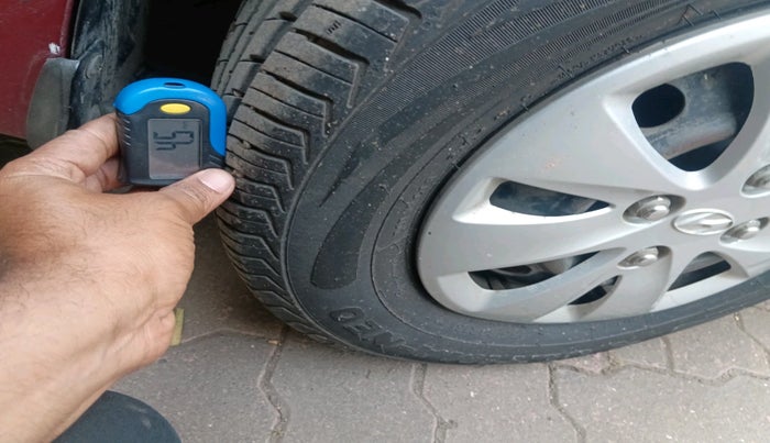 2012 Hyundai i10 SPORTZ 1.2, Petrol, Manual, 52,400 km, tyre