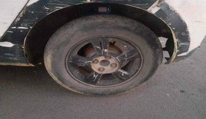 2011 Hyundai i20 SPORTZ 1.2, Petrol, Manual, 1,22,668 km, tyre