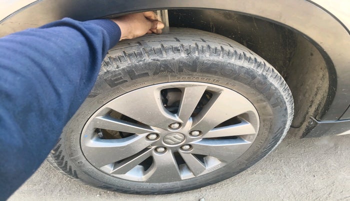 2016 Maruti S Cross ZETA 1.3, Diesel, Manual, 58,881 km, tyre