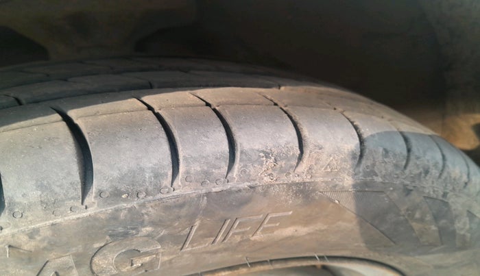 2013 Hyundai Santro Xing GL, Petrol, Manual, 43,014 km, tyre