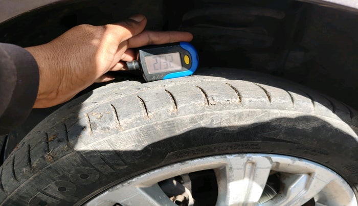 2018 Tata Tiago XZ PETROL, Petrol, Manual, 1,07,766 km, tyre