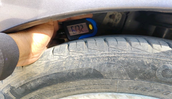 2018 Tata Tiago XZ PETROL, Petrol, Manual, 1,07,766 km, tyre