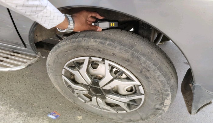 2018 Maruti Eeco 5 STR WITH A/C+HTR, Petrol, Manual, 1,27,094 km, tyre