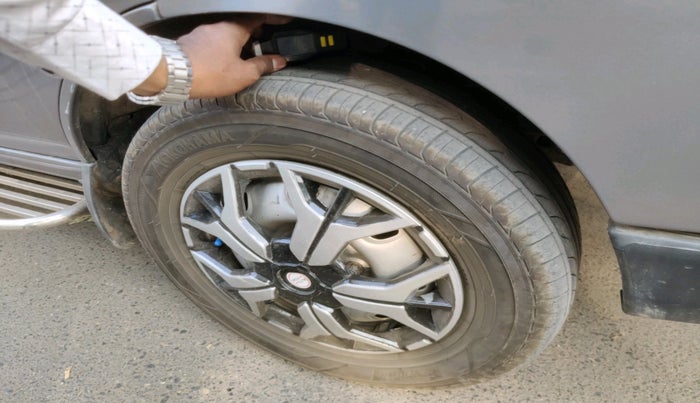 2018 Maruti Eeco 5 STR WITH A/C+HTR, Petrol, Manual, 1,27,094 km, tyre