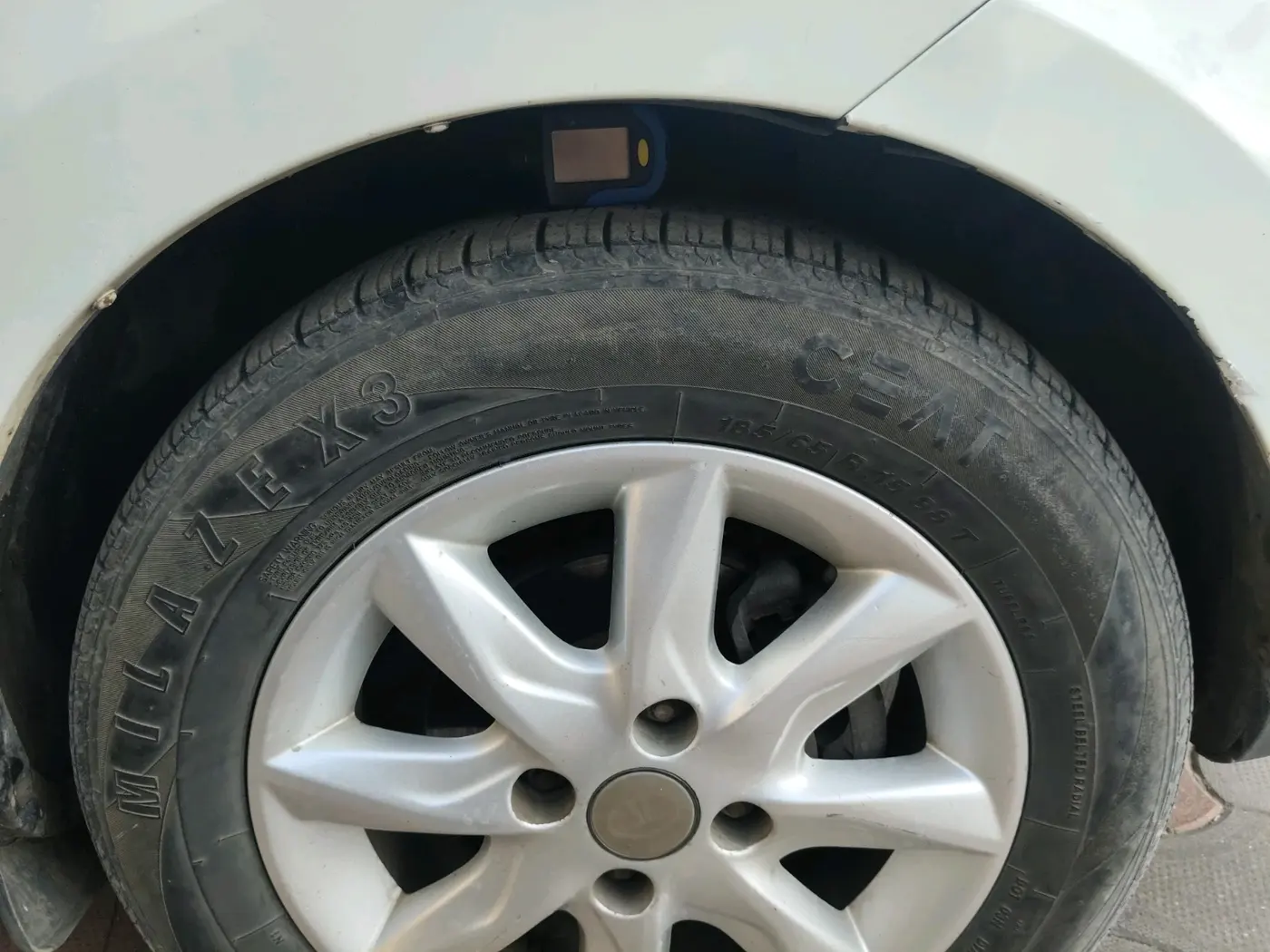 2017 Tata Zest XTA F-TRONIC DIESEL, Diesel, Automatic, 1,49,344 km, tyre