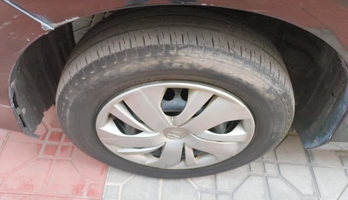 2018 Honda Amaze 1.2L I-VTEC S, Petrol, Manual, 28,500 km, tyre