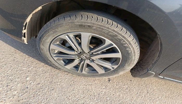 2024 Honda Amaze 1.2L I-VTEC VX, Petrol, Manual, 19,119 km, tyre