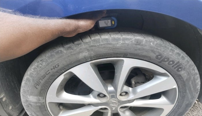 2016 Hyundai Elite i20 ASTA 1.4 CRDI, Diesel, Manual, 1,12,406 km, tyre