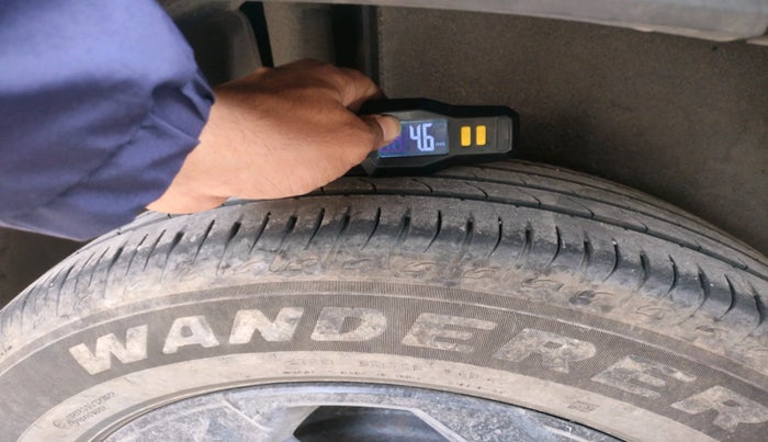 2022 Maruti BREZZA ZXI SMART HYBRID , Petrol, Manual, 27,979 km, tyre