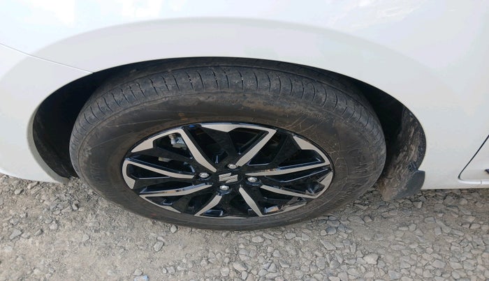 2025 Maruti Dzire ZXi Plus AMT, Petrol, Automatic, 10,580 km, tyre