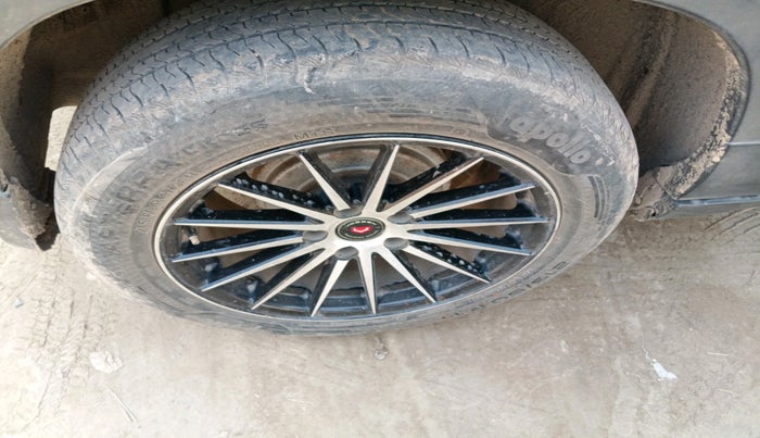 2024 Maruti BREZZA LXI, Petrol, Manual, 20,829 km, tyre