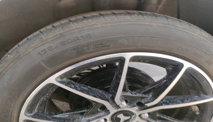 2023 Hyundai GRAND I10 NIOS ASTA 1.2 KAPPA VTVT, Petrol, Manual, 21,634 km, tyre