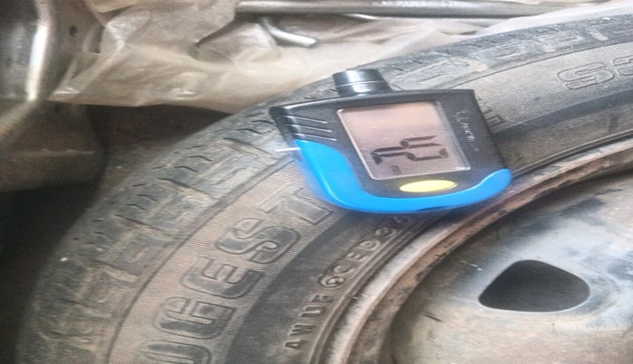 2016 Maruti Alto K10 VXI, Petrol, Manual, 35,265 km, tyre