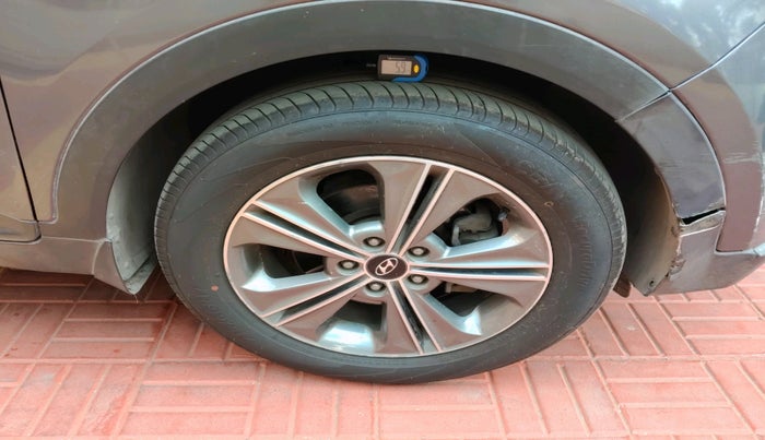 2016 Hyundai Creta SX PLUS AT 1.6 PETROL, Petrol, Automatic, 72,642 km, tyre