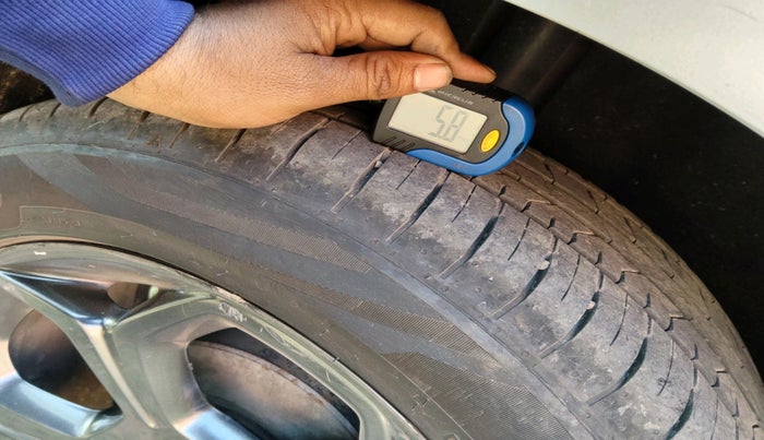 2018 Ford Ecosport TITANIUM 1.5L SPORTS(SUNROOF) DIESEL, Diesel, Manual, 68,325 km, tyre