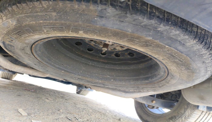 2014 Mahindra XUV500 W6, Diesel, Manual, 1,12,757 km, tyre