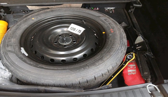 2024 Jeep Compass MODEL S (O) DIESEL 4X4 AT, Diesel, Automatic, 19,571 km, tyre