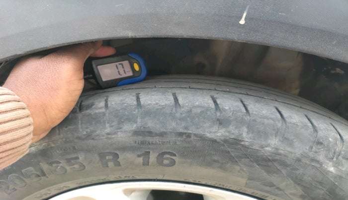 2018 Hyundai Creta S 1.4 DIESEL, Diesel, Manual, 2,06,415 km, tyre