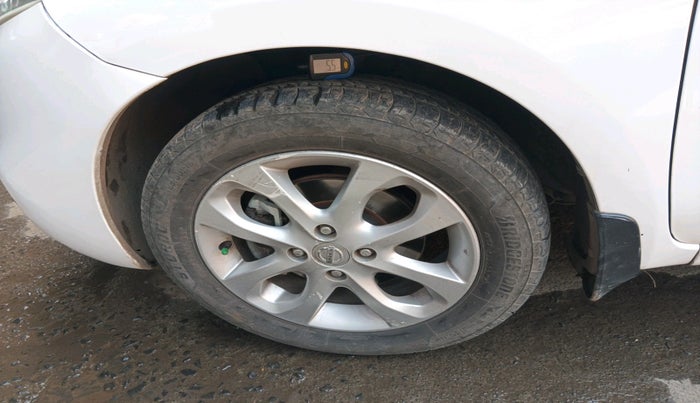 2013 Nissan Micra XV CVT, Petrol, Automatic, 80,527 km, tyre