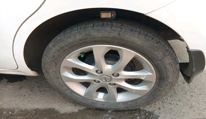 2013 Nissan Micra XV CVT, Petrol, Automatic, 80,527 km, tyre