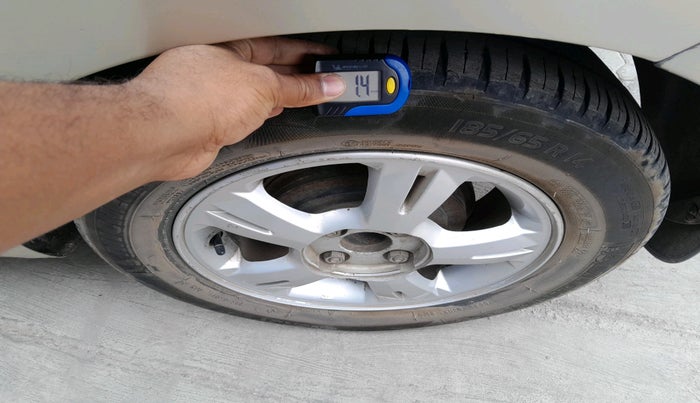 2011 Hyundai i20 SPORTZ 1.4 CRDI, Diesel, Manual, 1,13,900 km, tyre