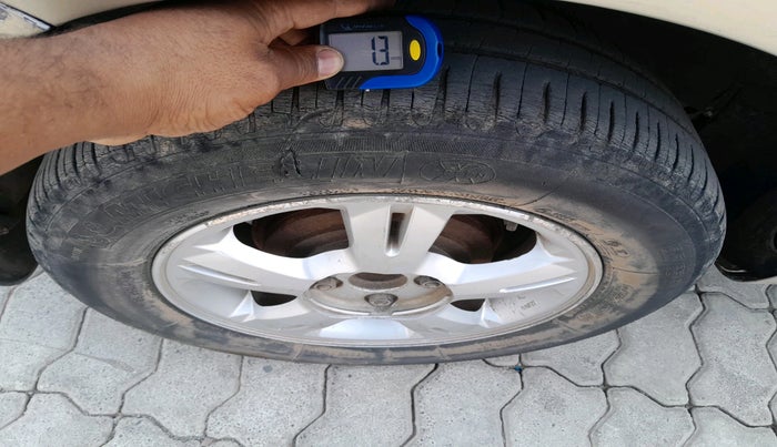 2011 Hyundai i20 SPORTZ 1.4 CRDI, Diesel, Manual, 1,13,900 km, tyre