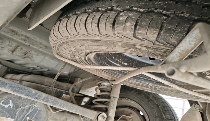 2024 Maruti Eeco 5 Str Ac CNG (O) , Petrol, Manual, 5,516 km, tyre