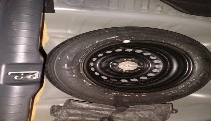 2024 Honda Amaze 1.2L I-VTEC VX, Petrol, Manual, 3,429 km, tyre