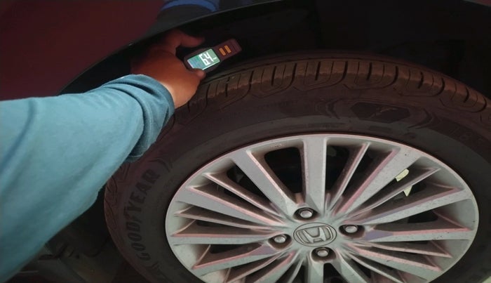 2024 Honda Amaze 1.2L I-VTEC VX, Petrol, Manual, 3,429 km, tyre