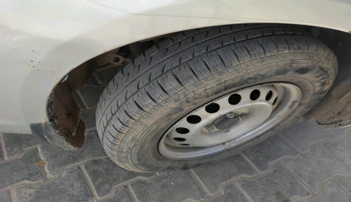 2016 Maruti Swift LDI, Diesel, Manual, 1,10,074 km, tyre