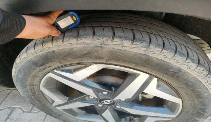 2023 Hyundai ALCAZAR PRESTIGE 1.5 TURBO PETROL MT 7STR, Petrol, Manual, 66,306 km, tyre