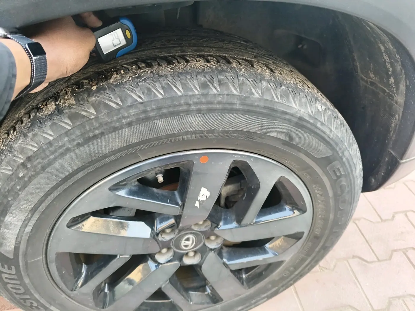 2021 Tata Safari XZ PLUS GOLD, Diesel, Manual, 53,000 km, tyre