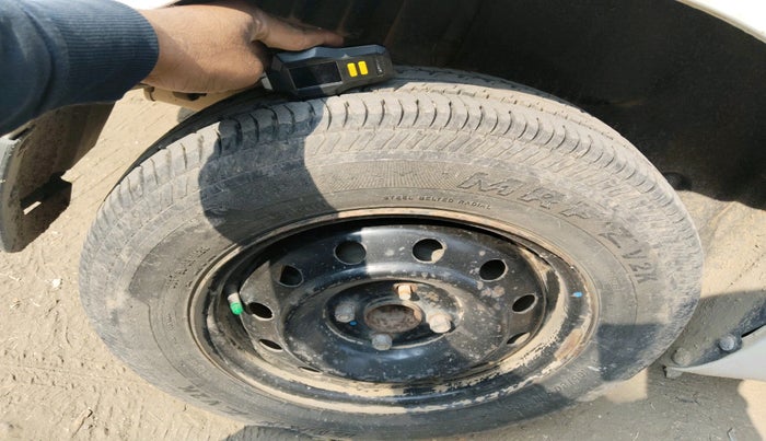 2012 Maruti Swift Dzire VXI, Petrol, Manual, 89,672 km, tyre