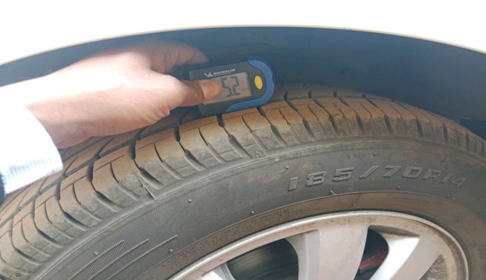 2013 Maruti Ritz ZDI, Diesel, Manual, 1,44,798 km, tyre