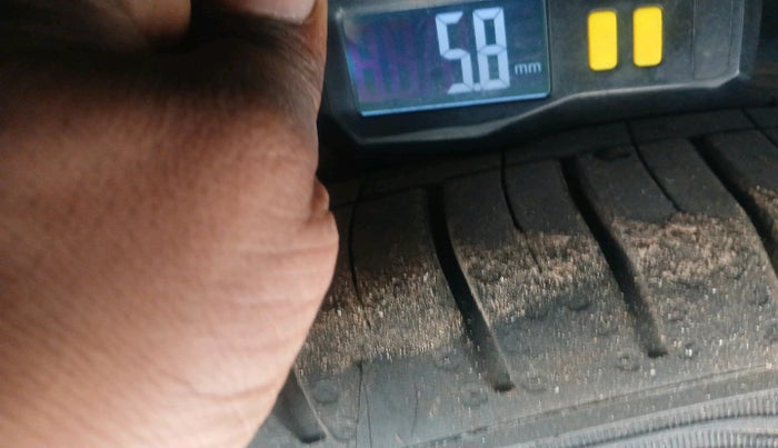 2024 MG HECTOR PLUS  Select Pro 2.0 7 STR, Diesel, Manual, 32,062 km, tyre