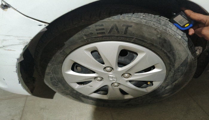 2011 Hyundai i10 SPORTZ 1.2, Petrol, Manual, 42,786 km, tyre