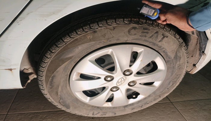 2011 Hyundai i10 SPORTZ 1.2, Petrol, Manual, 42,786 km, tyre