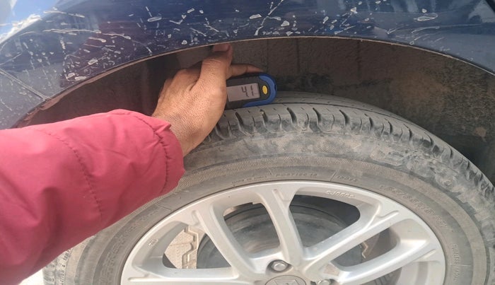 2023 Maruti Swift ZXI CNG, Petrol, Manual, 37,109 km, tyre